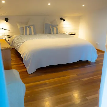 Santa Ana Apartment *